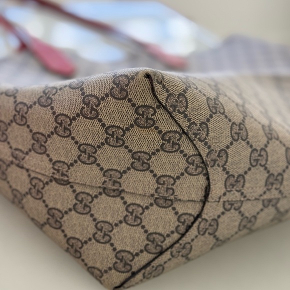 Authentic Gucci Reversible Large Leather Tote Bag - Picture 16 of 16